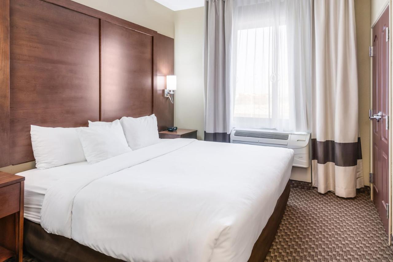 Comfort Suites Форт Стоктън Екстериор снимка