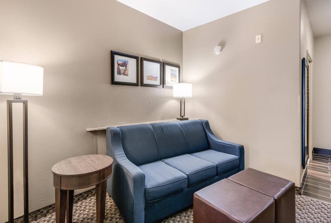 Comfort Suites Форт Стоктън Екстериор снимка