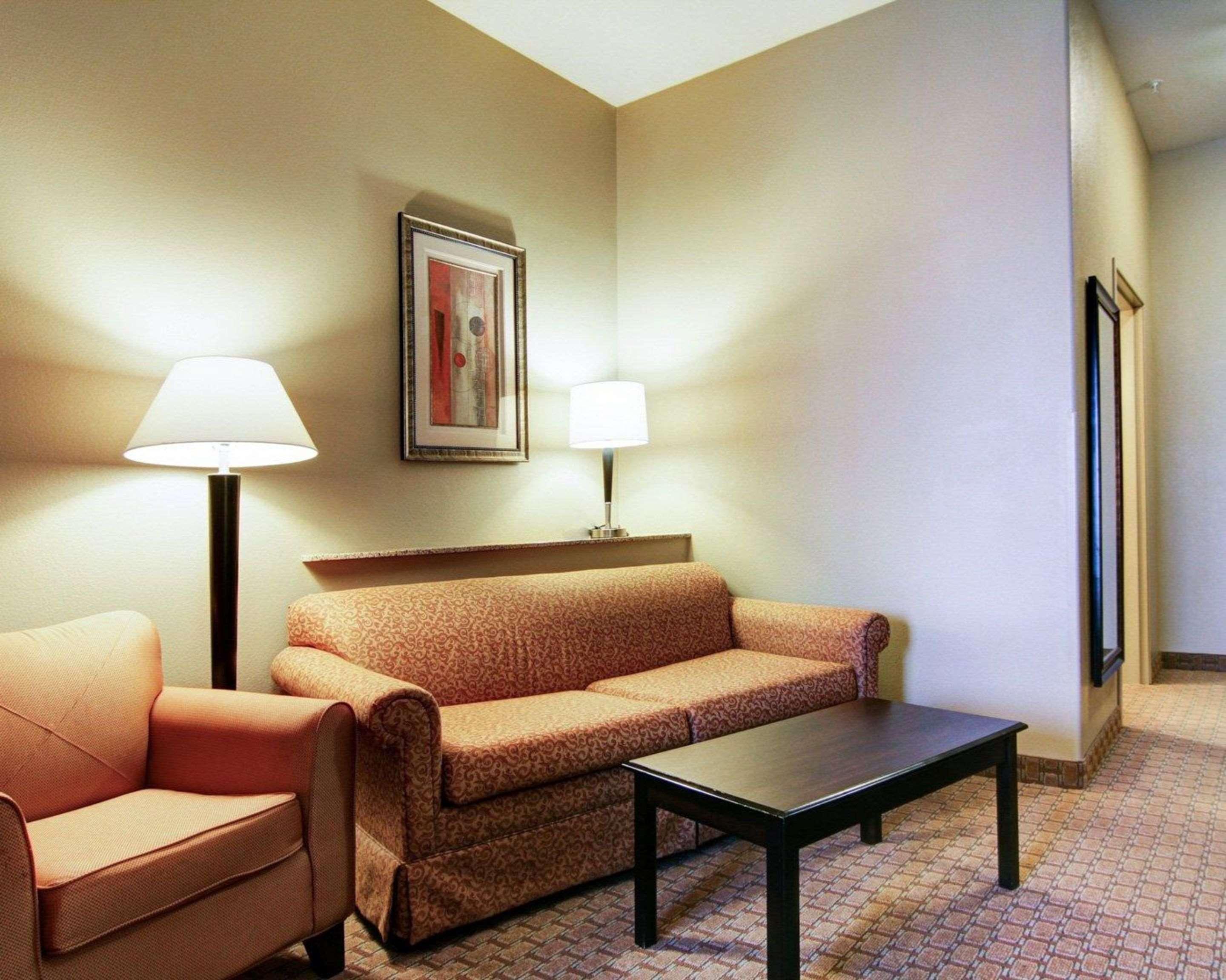 Comfort Suites Форт Стоктън Екстериор снимка